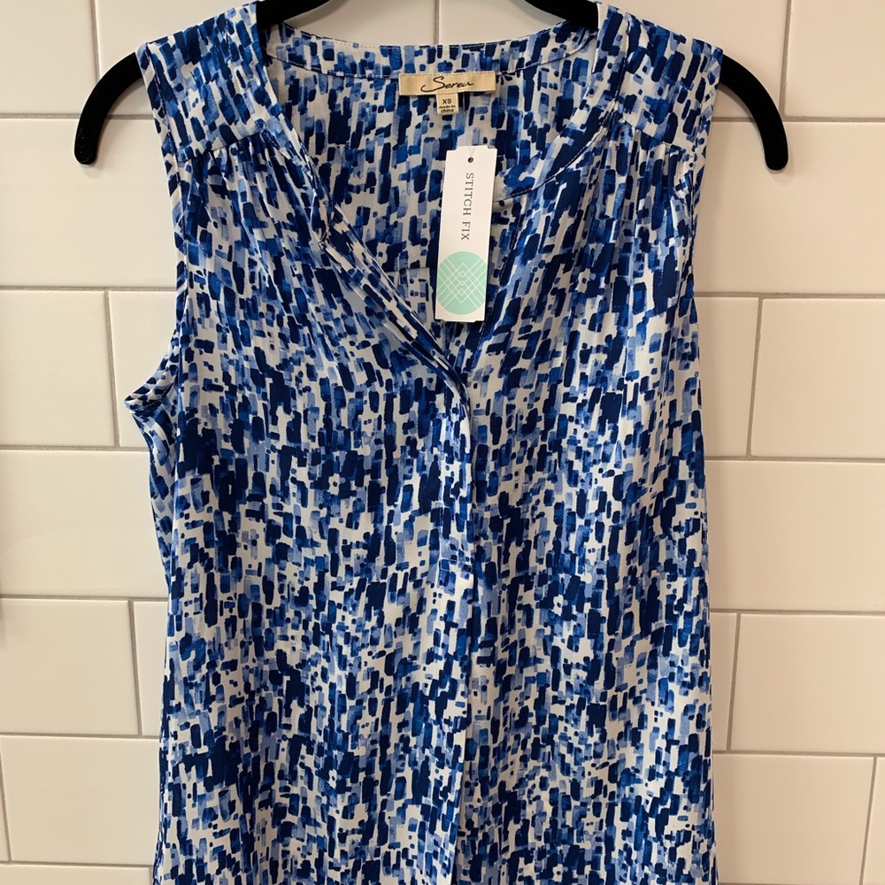 Serein sleeveless blouse